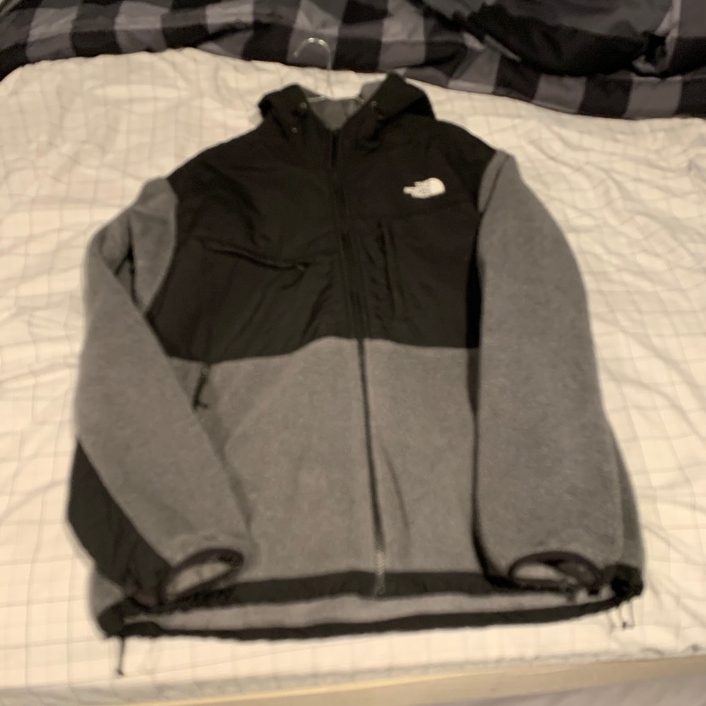 Men’s north face fleece jacket